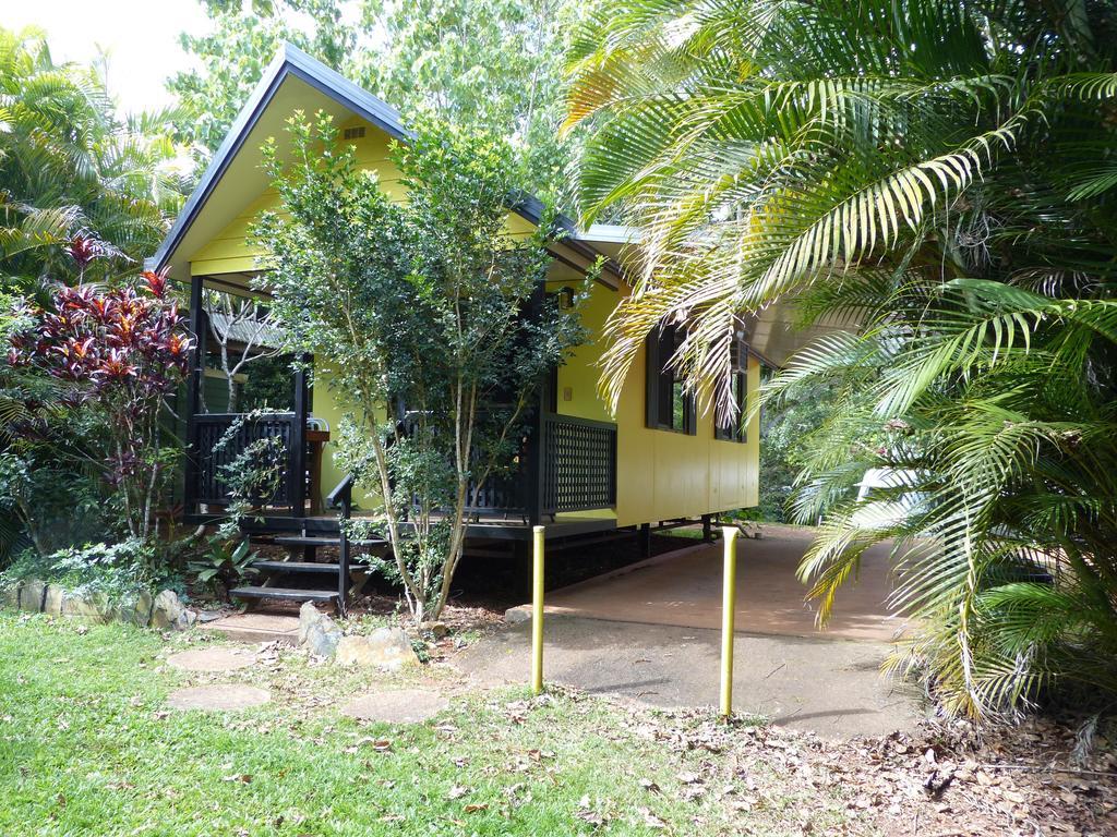 Lake Eacham Tourist Park & Cabins Exteriör bild